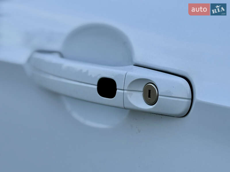 Позашляховик / Кросовер Ford Kuga 2014 в Дубні