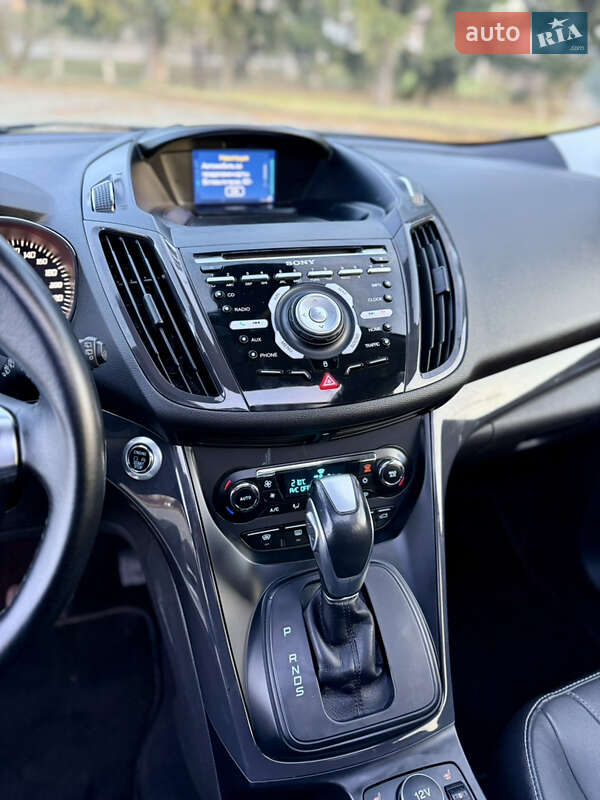 Позашляховик / Кросовер Ford Kuga 2014 в Дубні