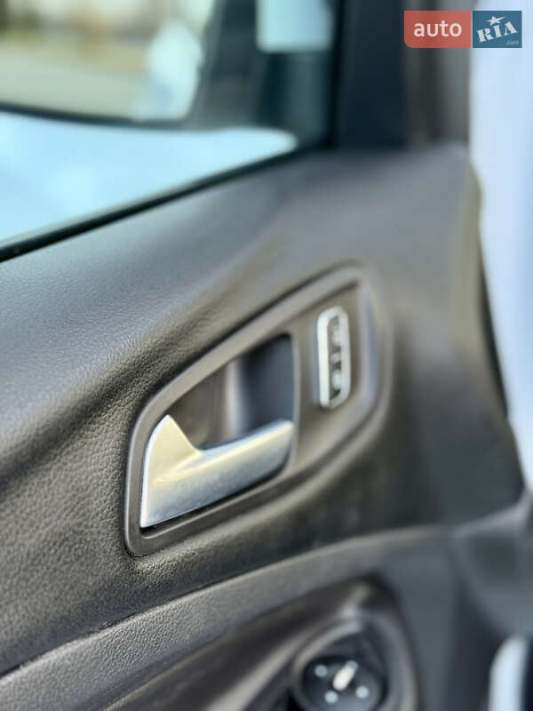 Позашляховик / Кросовер Ford Kuga 2014 в Дубні