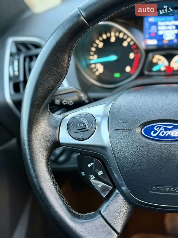 Позашляховик / Кросовер Ford Kuga 2014 в Дубні