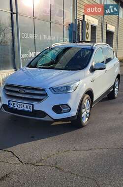Внедорожник / Кроссовер Ford Kuga 2017 в Днепре