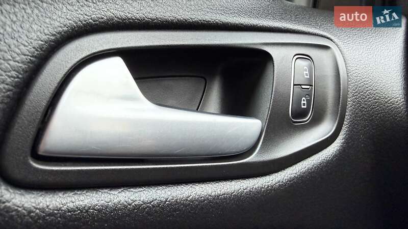 Внедорожник / Кроссовер Ford Kuga 2019 в Бершади