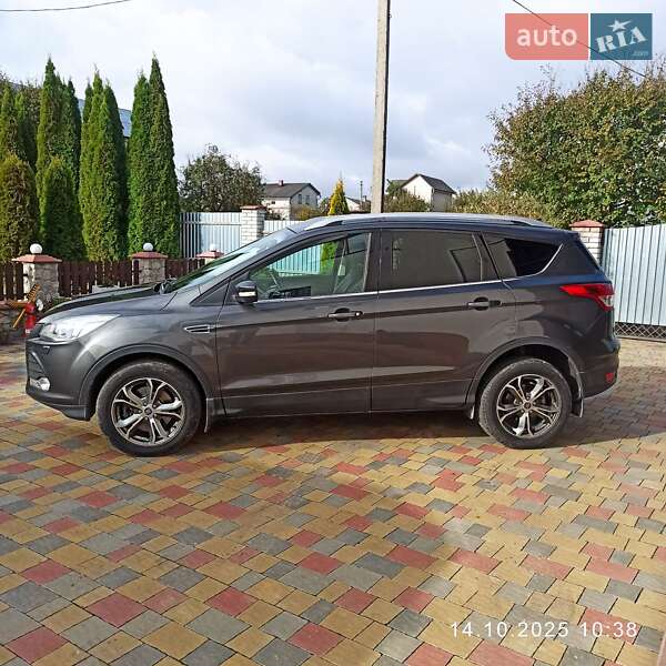Позашляховик / Кросовер Ford Kuga 2016 в Тернополі