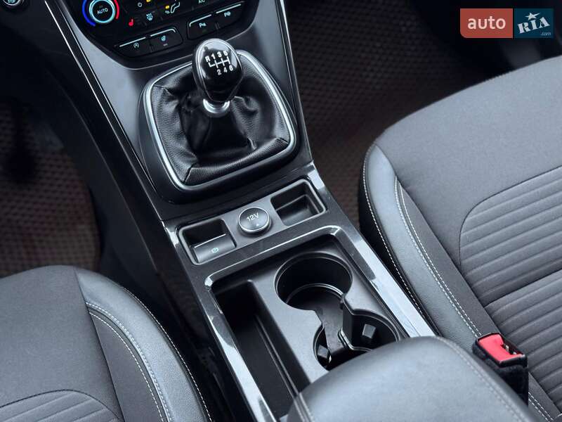 Позашляховик / Кросовер Ford Kuga 2019 в Бердичеві