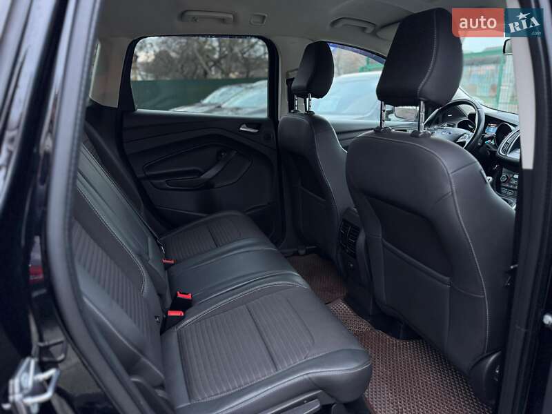 Позашляховик / Кросовер Ford Kuga 2019 в Бердичеві