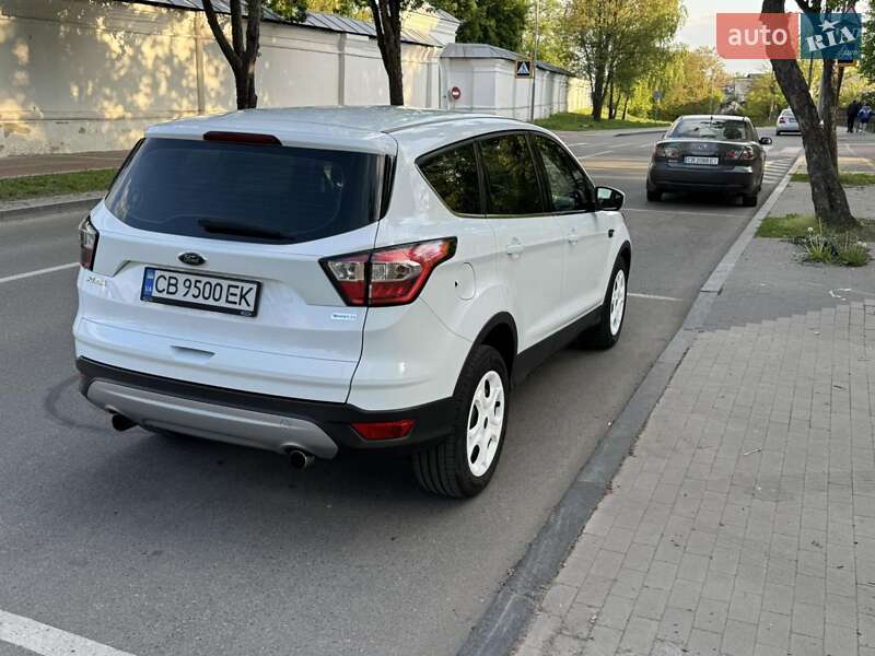 Позашляховик / Кросовер Ford Kuga 2018 в Чернігові