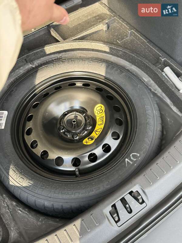 Позашляховик / Кросовер Ford Kuga 2018 в Чернігові