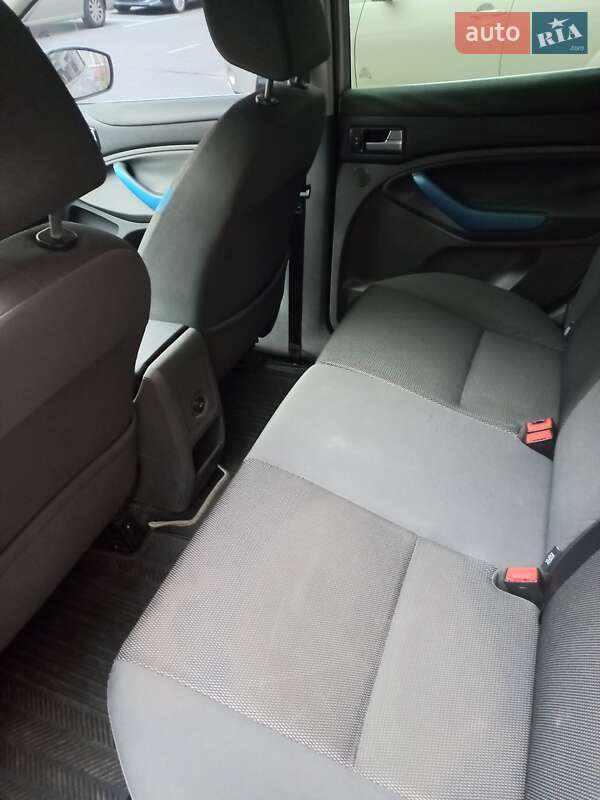 Позашляховик / Кросовер Ford Kuga 2009 в Києві