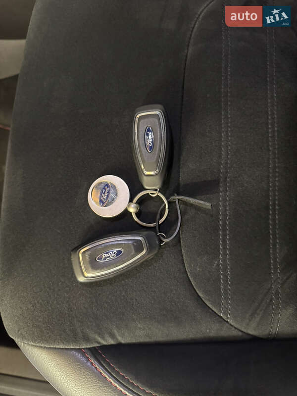 Внедорожник / Кроссовер Ford Kuga 2019 в Киеве фото 4 Внедорожник / Кроссовер Ford Kuga 2019 в Киеве