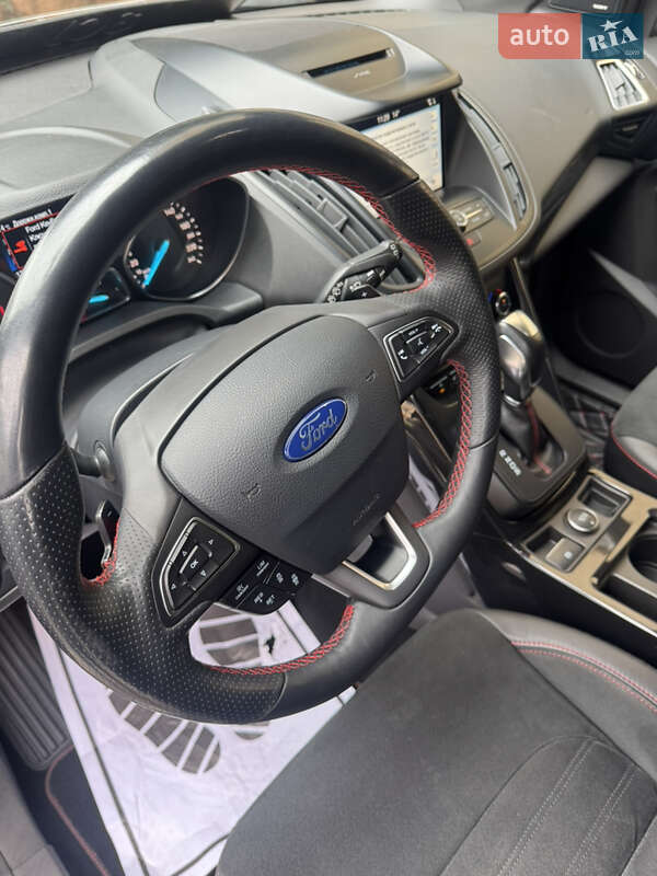 Внедорожник / Кроссовер Ford Kuga 2019 в Киеве фото 32 Внедорожник / Кроссовер Ford Kuga 2019 в Киеве