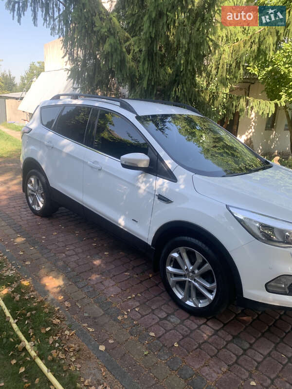 Позашляховик / Кросовер Ford Kuga 2017 в Львові фото 9 Позашляховик / Кросовер Ford Kuga 2017 в Львові