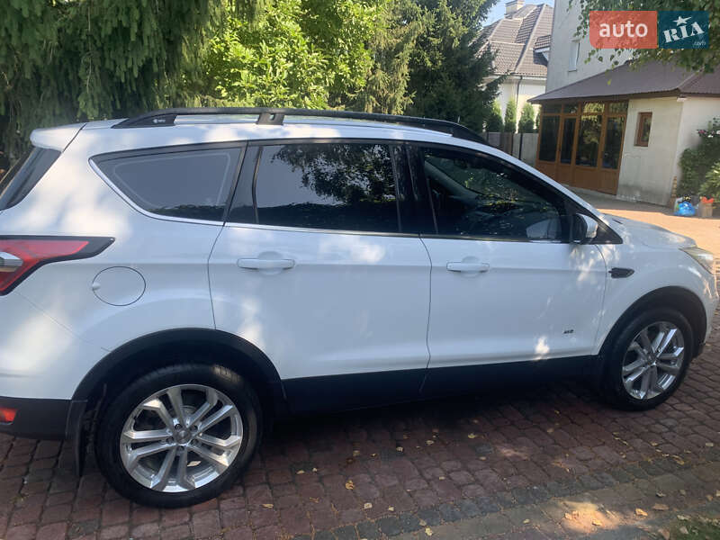 Позашляховик / Кросовер Ford Kuga 2017 в Львові фото 11 Позашляховик / Кросовер Ford Kuga 2017 в Львові