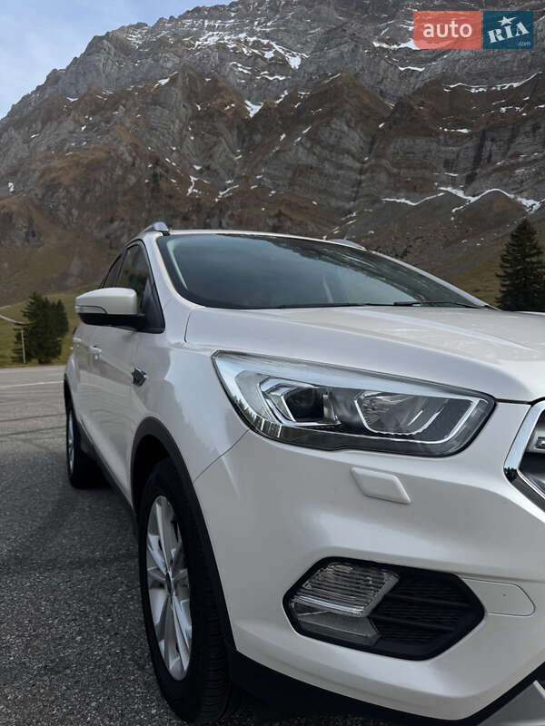 Позашляховик / Кросовер Ford Kuga 2019 в Білій Церкві