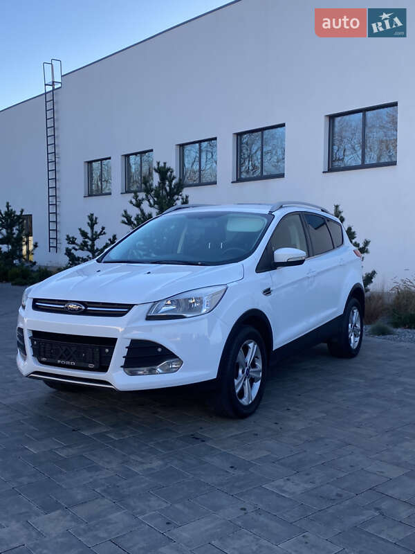 Позашляховик / Кросовер Ford Kuga 2013 в Луцьку