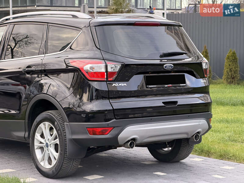 Позашляховик / Кросовер Ford Kuga 2019 в Ужгороді