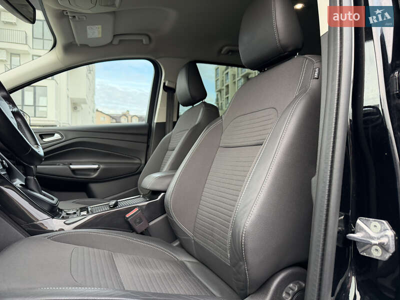 Позашляховик / Кросовер Ford Kuga 2019 в Ужгороді