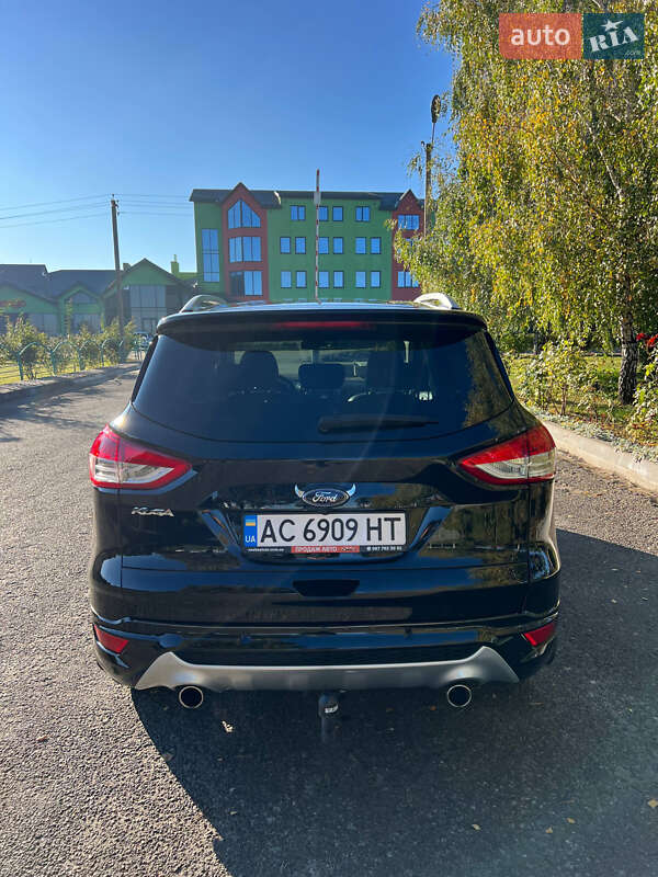 Позашляховик / Кросовер Ford Kuga 2014 в Києві