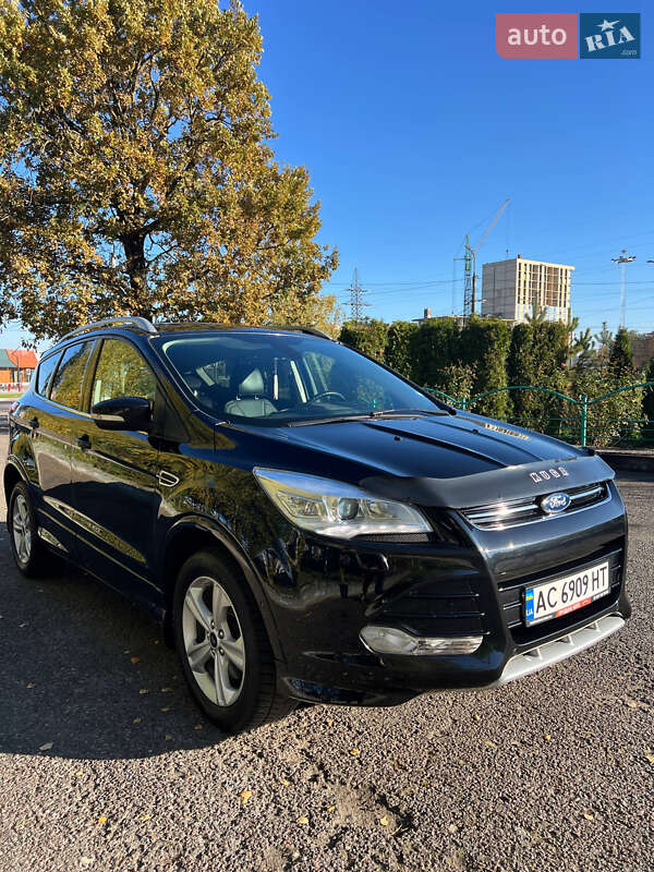 Позашляховик / Кросовер Ford Kuga 2014 в Києві