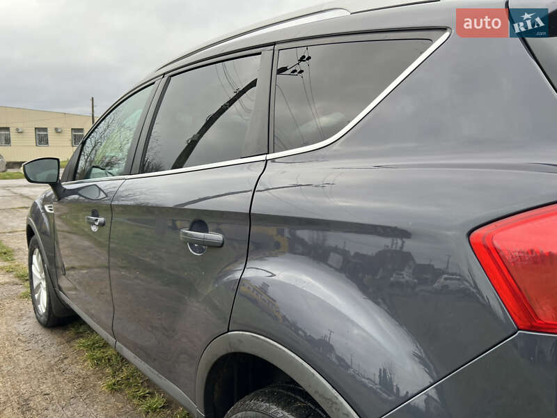 Позашляховик / Кросовер Ford Kuga 2011 в Ізяславі