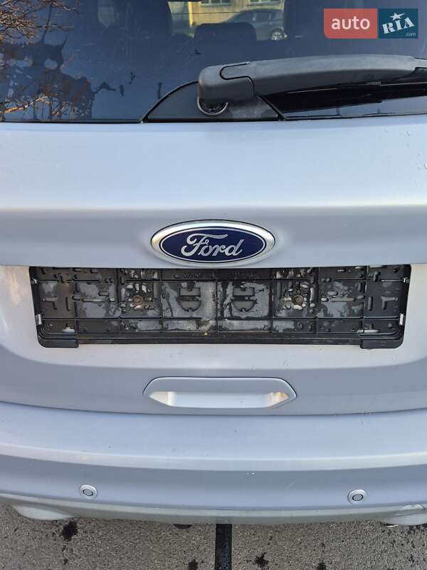 Позашляховик / Кросовер Ford Kuga 2013 в Києві