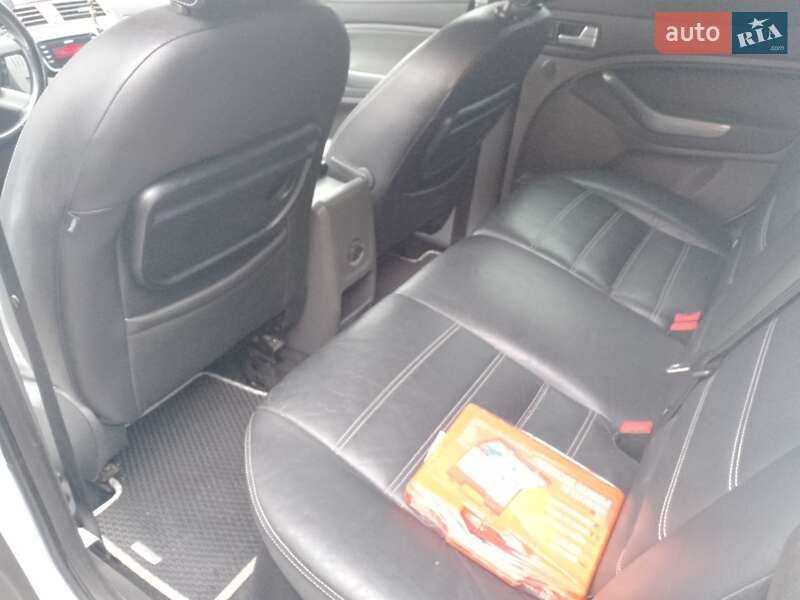 Позашляховик / Кросовер Ford Kuga 2011 в Ірпені фото 8 Позашляховик / Кросовер Ford Kuga 2011 в Ірпені