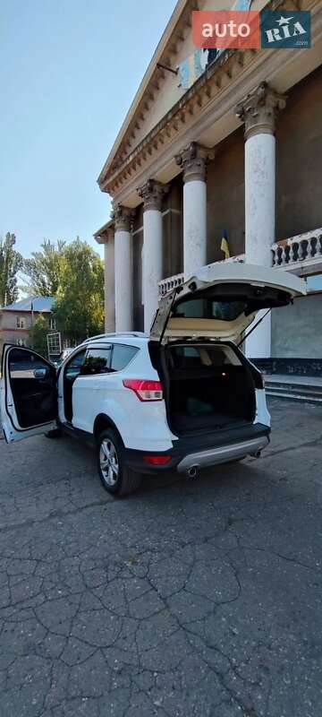 Позашляховик / Кросовер Ford Kuga 2014 в Синельниковому