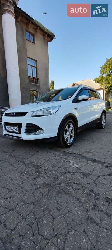 Позашляховик / Кросовер Ford Kuga 2014 в Синельниковому