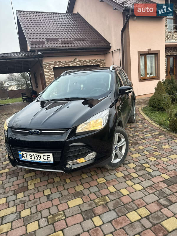 Внедорожник / Кроссовер Ford Kuga 2013 в Ивано-Франковске