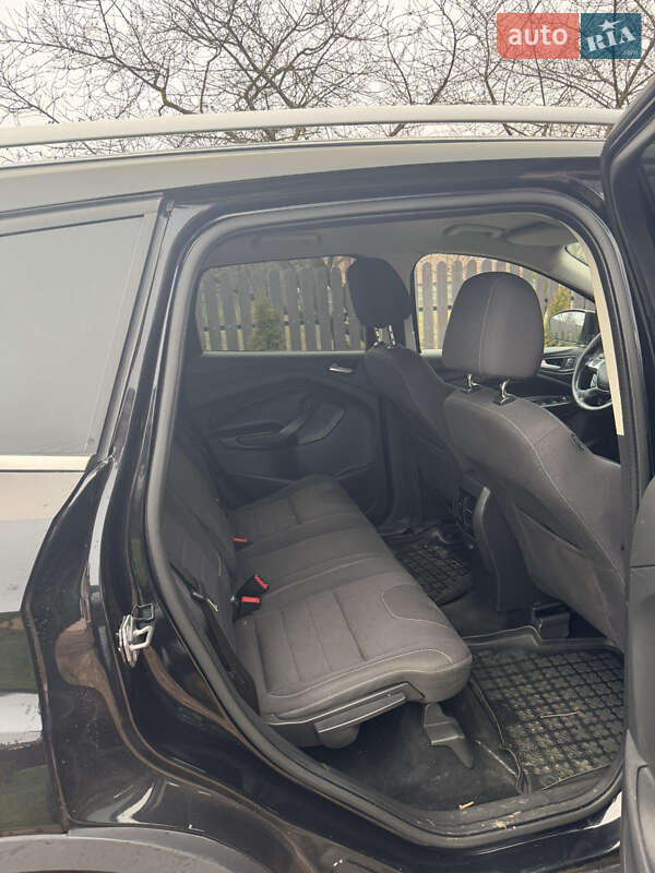 Внедорожник / Кроссовер Ford Kuga 2013 в Ивано-Франковске