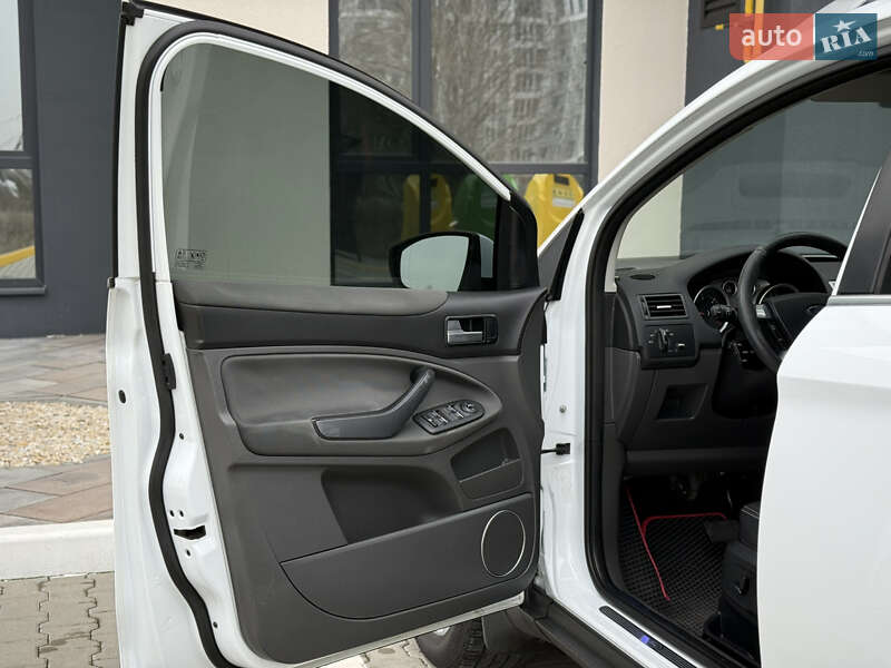 Внедорожник / Кроссовер Ford Kuga 2010 в Киеве фото 13 Внедорожник / Кроссовер Ford Kuga 2010 в Киеве