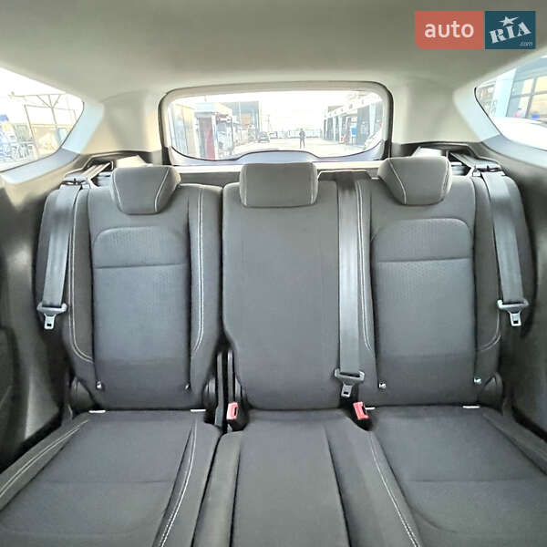 Внедорожник / Кроссовер Ford Kuga 2017 в Хусте