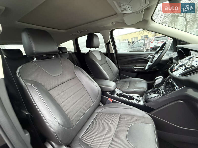 Позашляховик / Кросовер Ford Kuga 2015 в Рівному