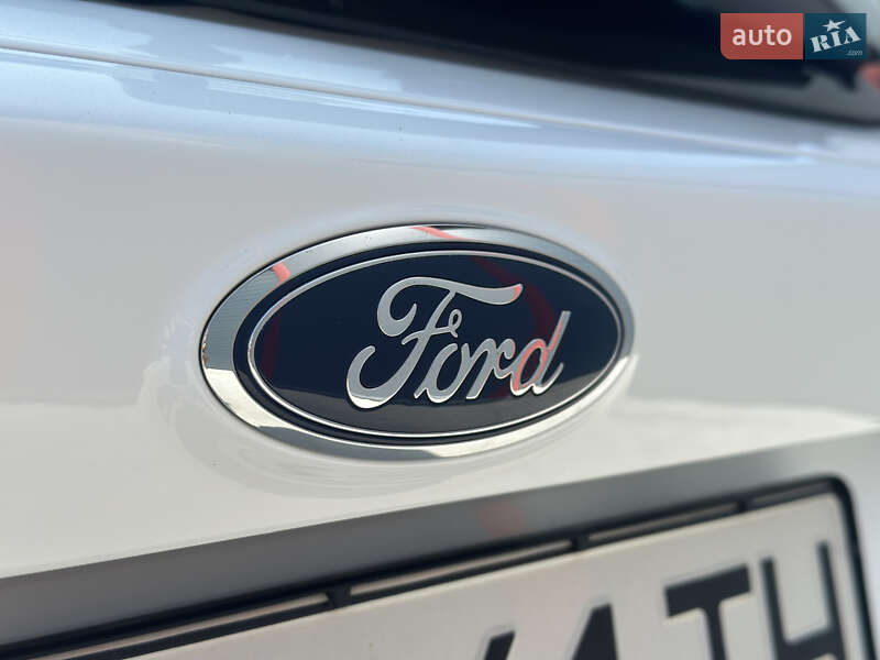 Позашляховик / Кросовер Ford Kuga 2017 в Борисполі