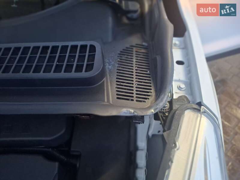 Внедорожник / Кроссовер Ford Kuga 2014 в Тернополе