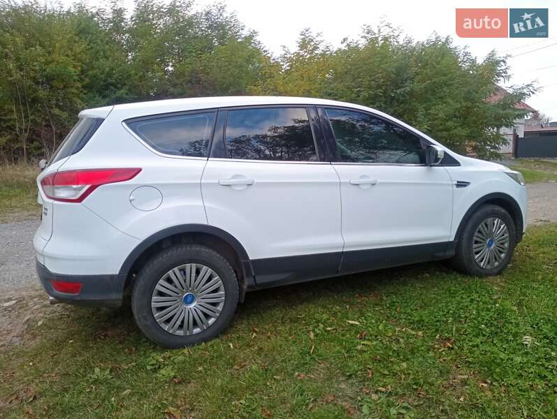 Внедорожник / Кроссовер Ford Kuga 2016 в Прилуках фото 4 Внедорожник / Кроссовер Ford Kuga 2016 в Прилуках