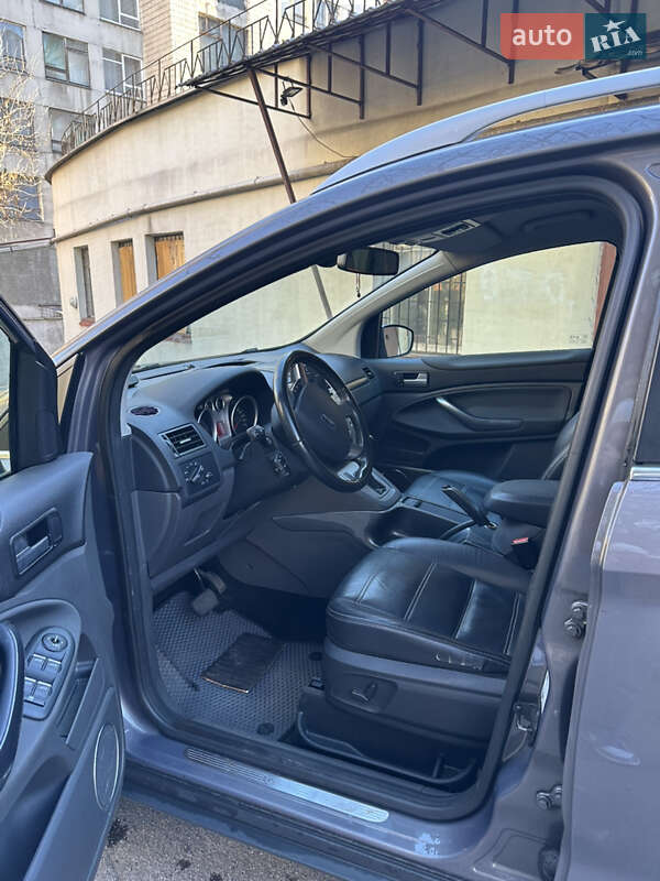 Позашляховик / Кросовер Ford Kuga 2012 в Києві