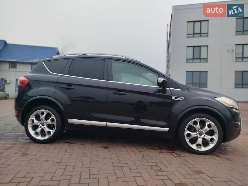 Внедорожник / Кроссовер Ford Kuga 2012 в Ровно