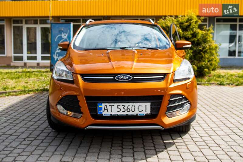 Позашляховик / Кросовер Ford Kuga 2015 в Івано-Франківську