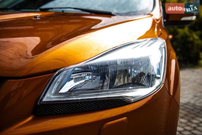 Позашляховик / Кросовер Ford Kuga 2015 в Івано-Франківську