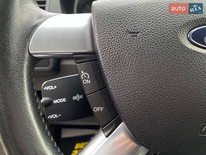 Внедорожник / Кроссовер Ford Kuga 2010 в Ивано-Франковске