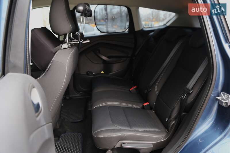 Позашляховик / Кросовер Ford Kuga 2019 в Києві