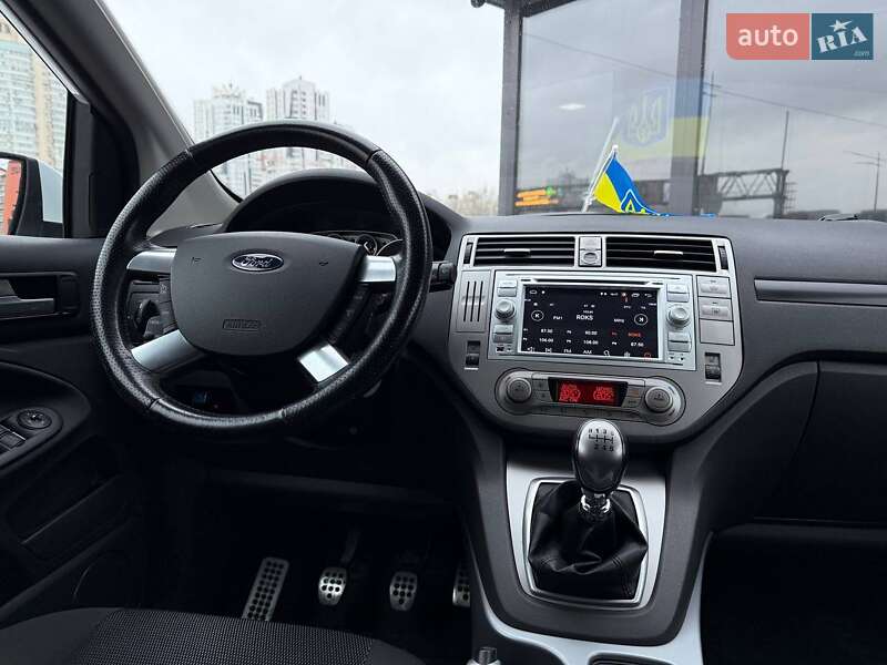 Позашляховик / Кросовер Ford Kuga 2012 в Києві