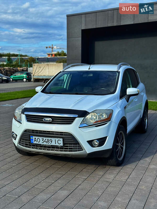 Позашляховик / Кросовер Ford Kuga 2010 в Мукачевому