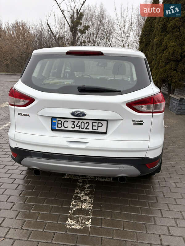 Внедорожник / Кроссовер Ford Kuga 2016 в Луцке