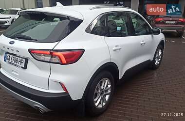 Внедорожник / Кроссовер Ford Kuga 2021 в Киеве