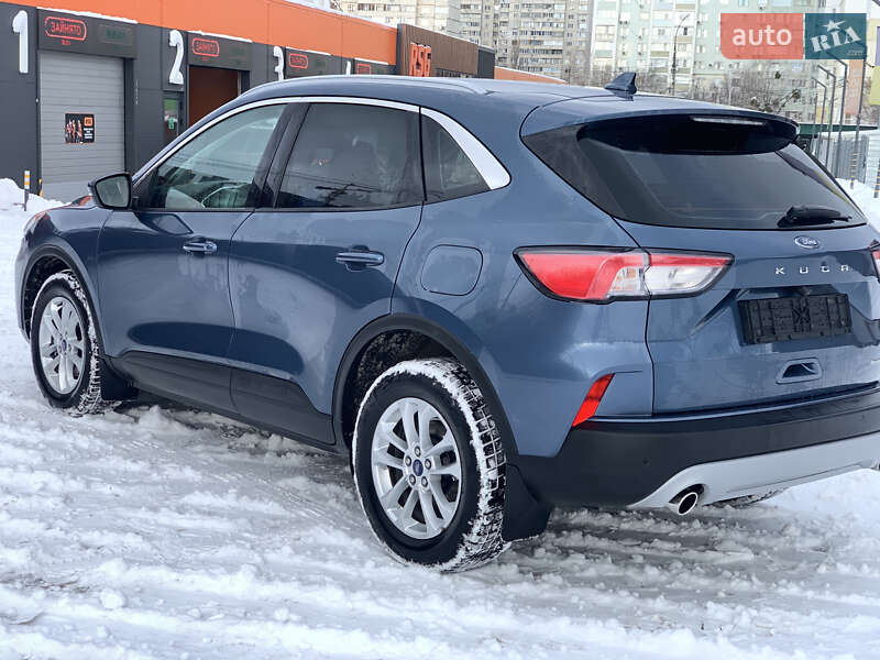 Позашляховик / Кросовер Ford Kuga 2023 в Харкові