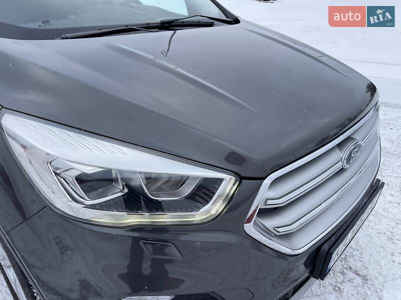 Позашляховик / Кросовер Ford Kuga 2018 в Києві