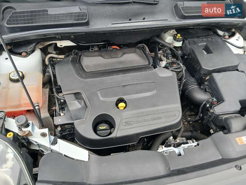 Внедорожник / Кроссовер Ford Kuga 2011 в Киеве