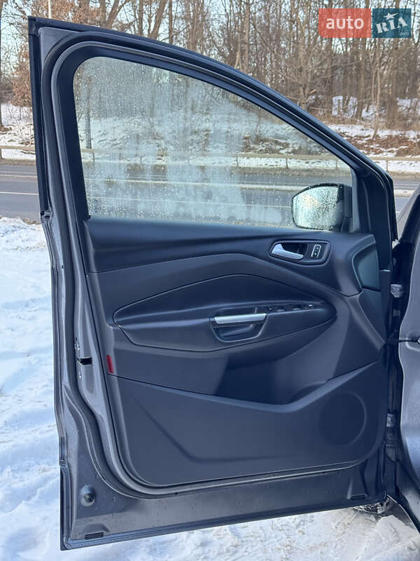 Позашляховик / Кросовер Ford Kuga 2013 в Тернополі