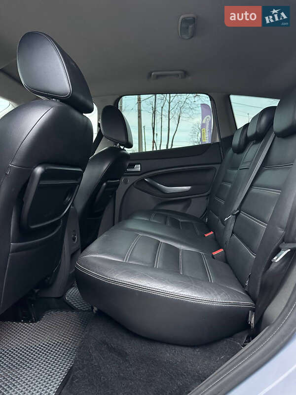 Позашляховик / Кросовер Ford Kuga 2012 в Кривому Розі фото 13 Позашляховик / Кросовер Ford Kuga 2012 в Кривому Розі
